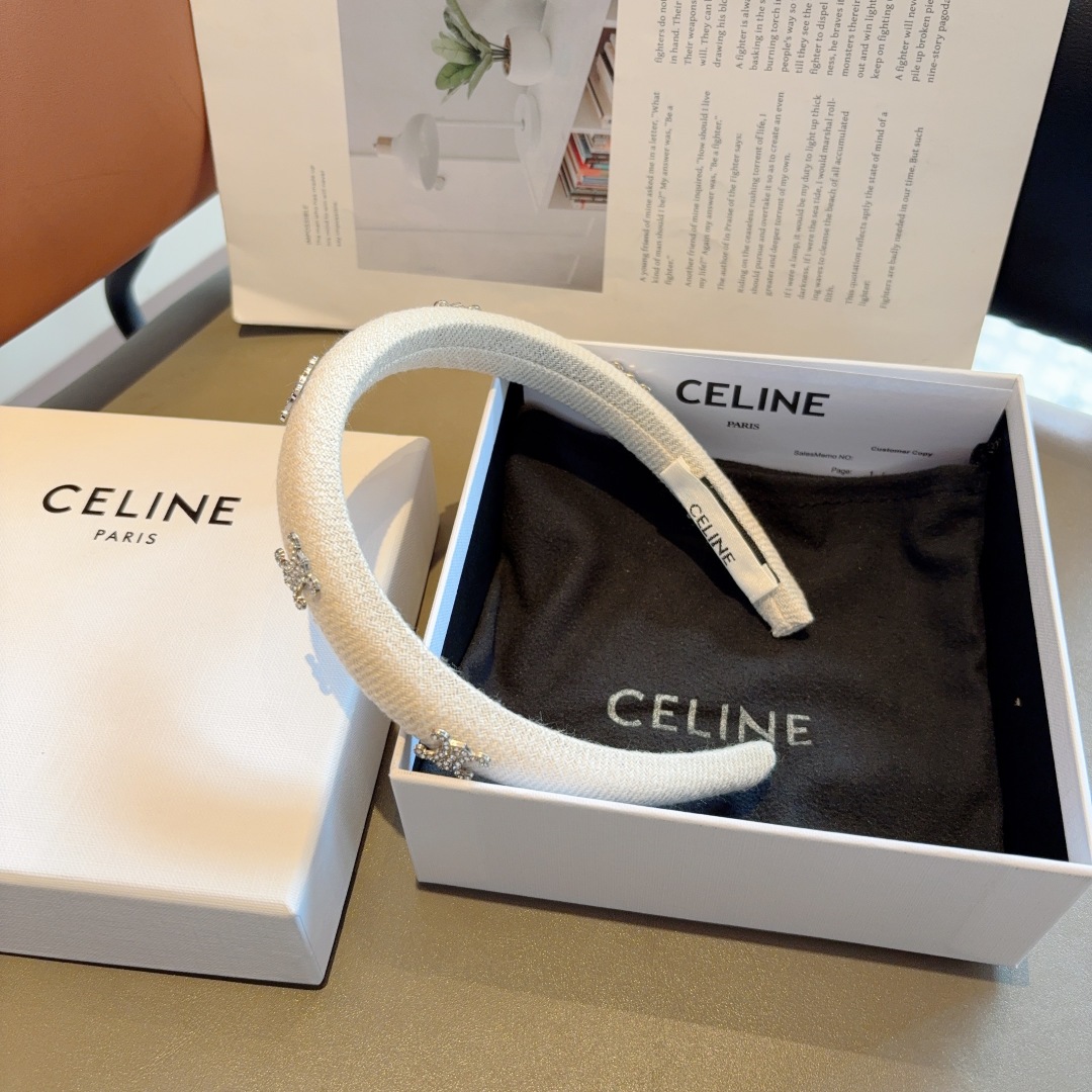 配包装
CELINE（赛琳）韩版新品小清新字母发箍，佩戴舒适无压力，造型搭配必备！时尚外出百搭款发饰！