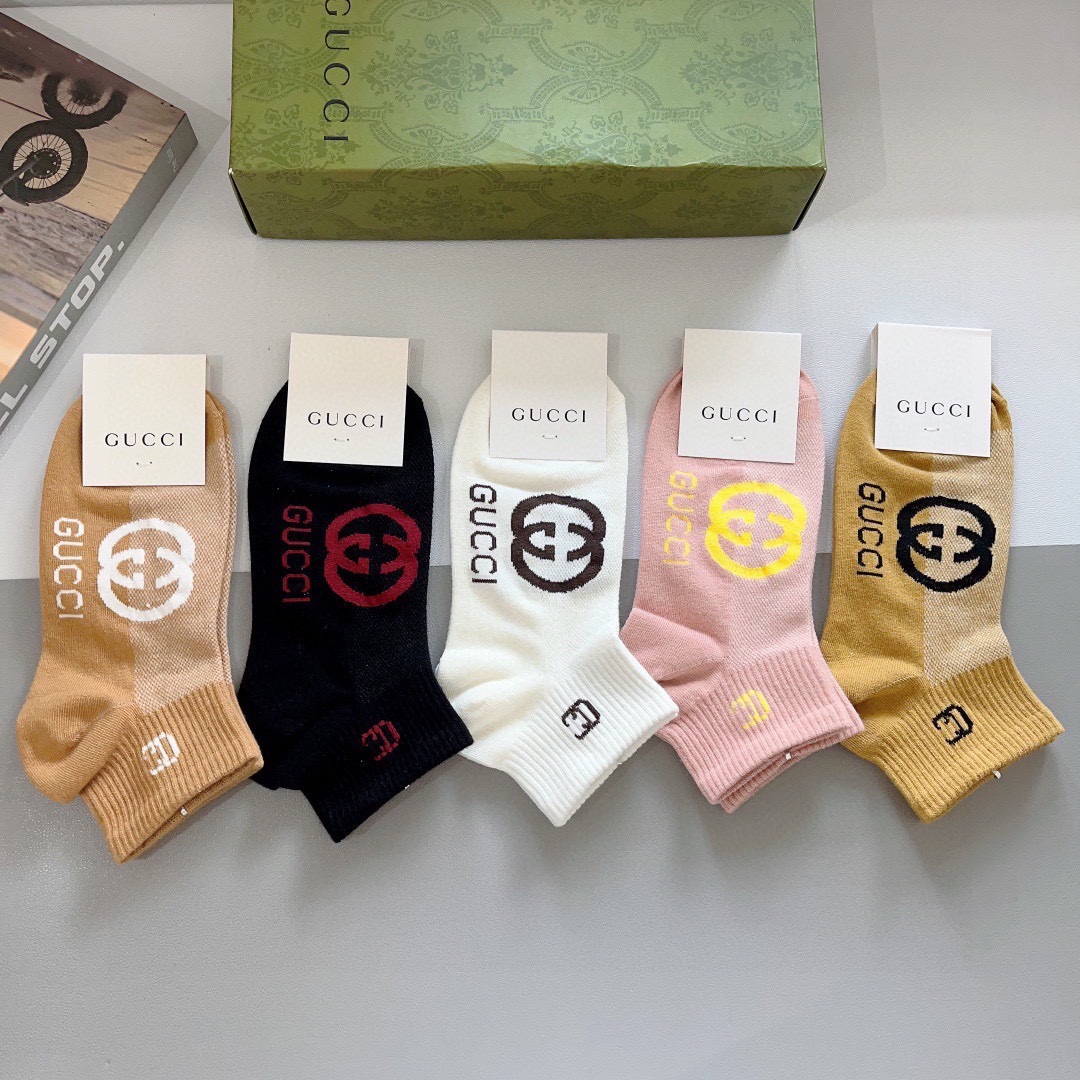配包装（一盒5双） Gucci 古奇 ins超火爆小单品袜子，纯棉面料，潮人必备 ，Gucci 爆款，经