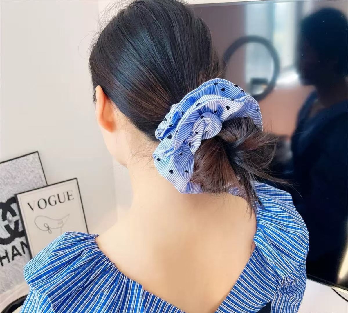 配包装（单个）
CHANEL 香奈儿 新款波点飘带马尾发圈 肠圈，高档韩版小香风皮筋，经典花型设计， 高