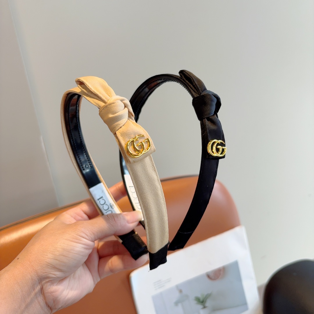 配包装
Gucci古奇 官方经典新款双G发箍，女神必备单品，非常百搭，时尚潮流