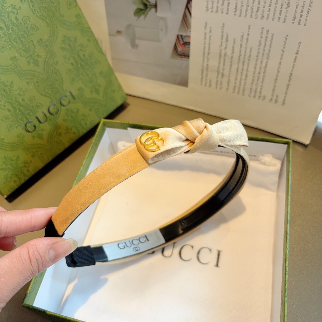 配包装
Gucci古奇 官方经典新款双G发箍，女神必备单品，非常百搭，时尚潮流