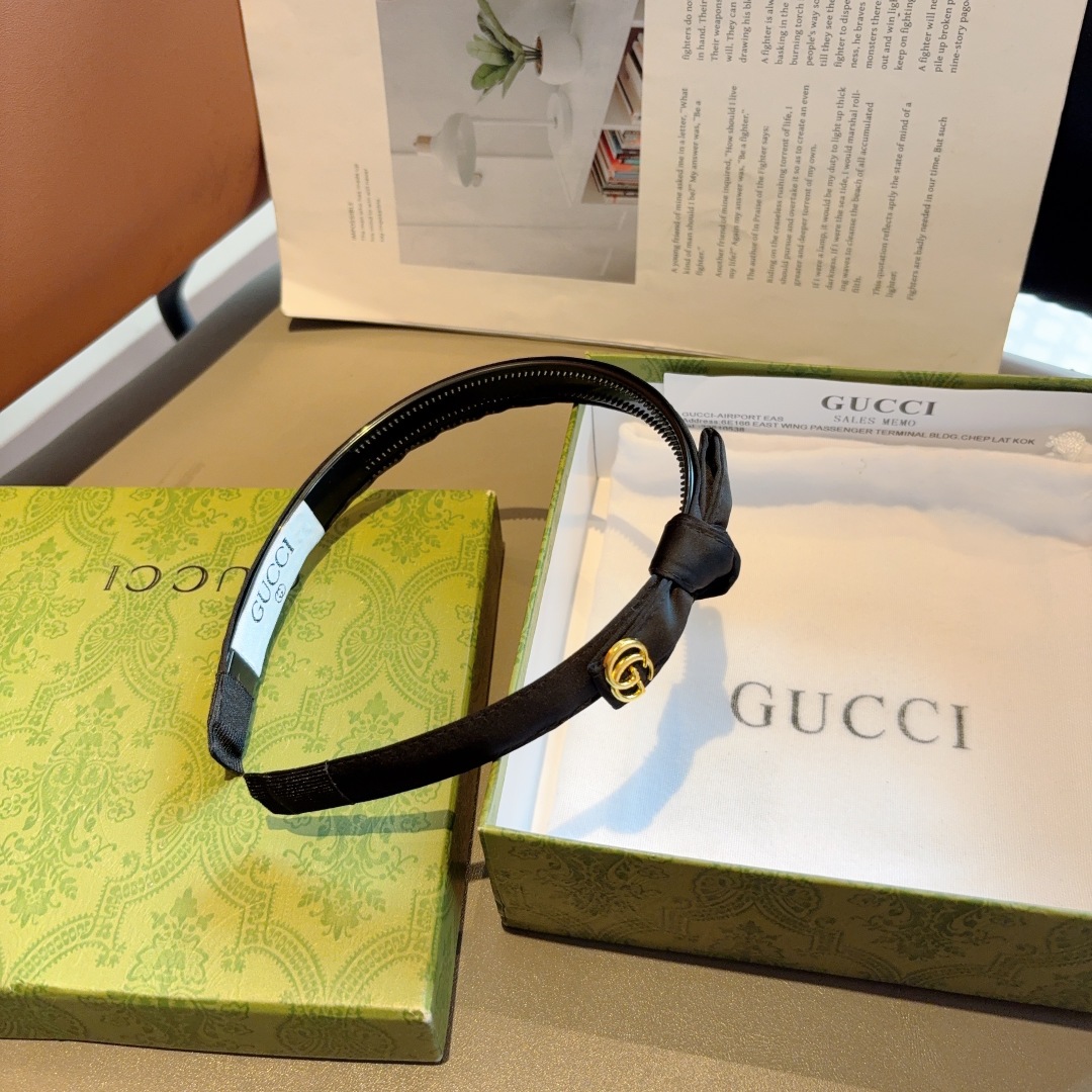 配包装
Gucci古奇 官方经典新款双G发箍，女神必备单品，非常百搭，时尚潮流