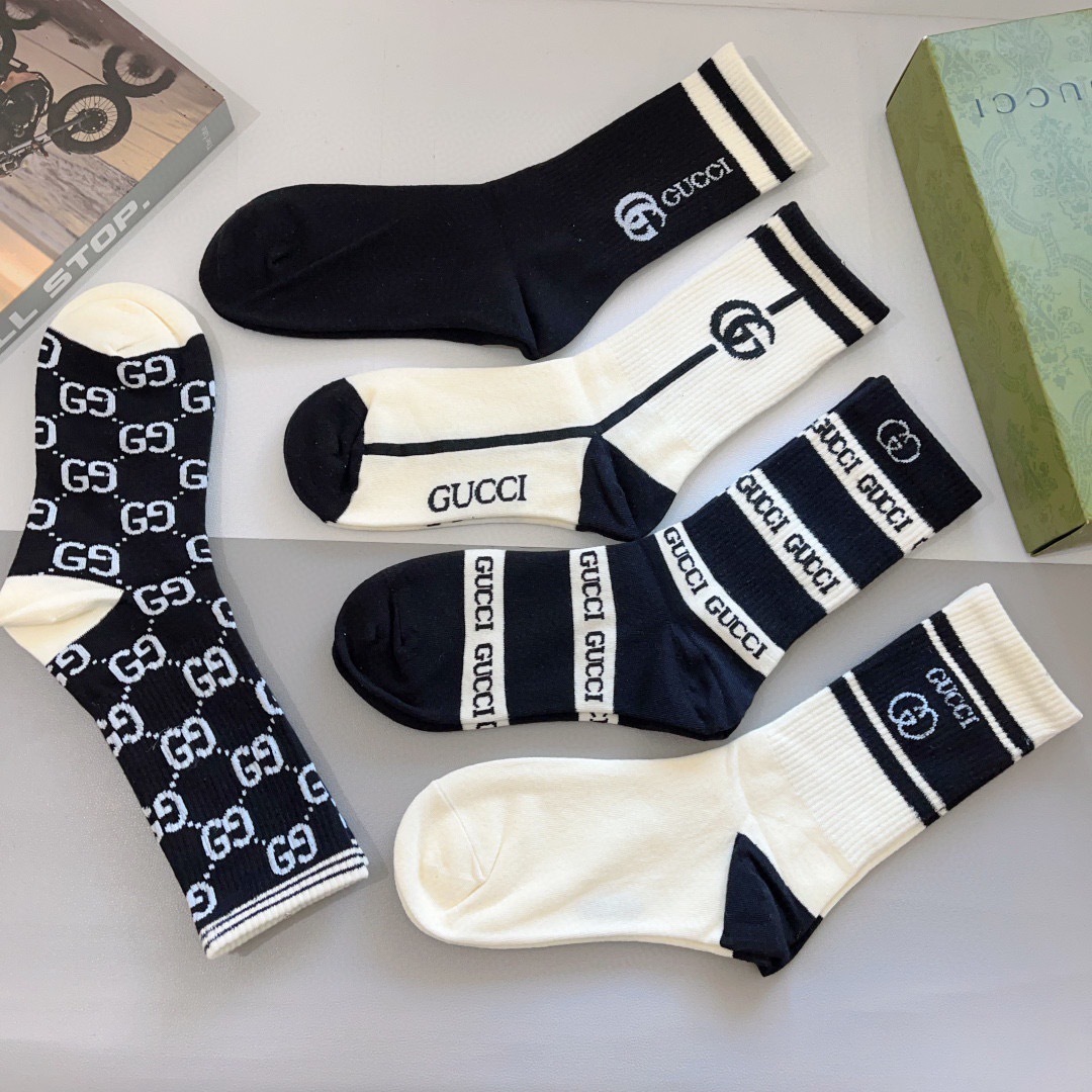 配包装（一盒5双）
 Gucci 古奇 ins超火爆长筒袜，纯棉面料，潮人必备 ，经典双G字母，个性时尚