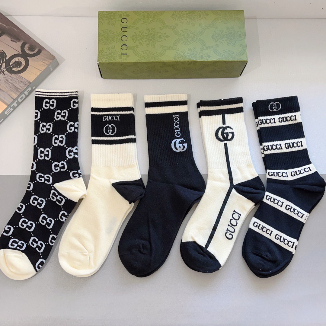 配包装（一盒5双）
 Gucci 古奇 ins超火爆长筒袜，纯棉面料，潮人必备 ，经典双G字母，个性时尚