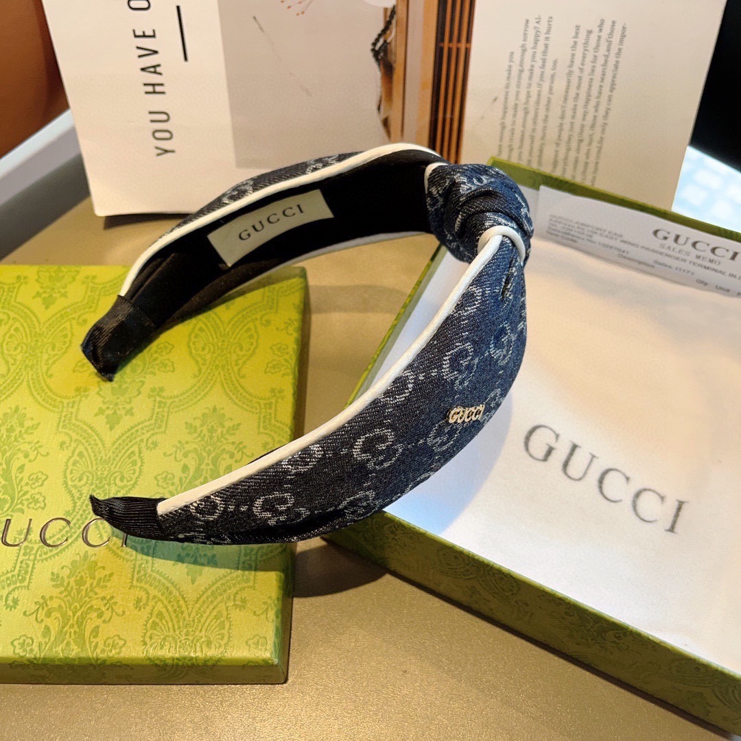 配包装
Gucci古奇 网红经典牛仔布新款宽版发箍，女神必备单品，外出百搭款，时尚潮流！