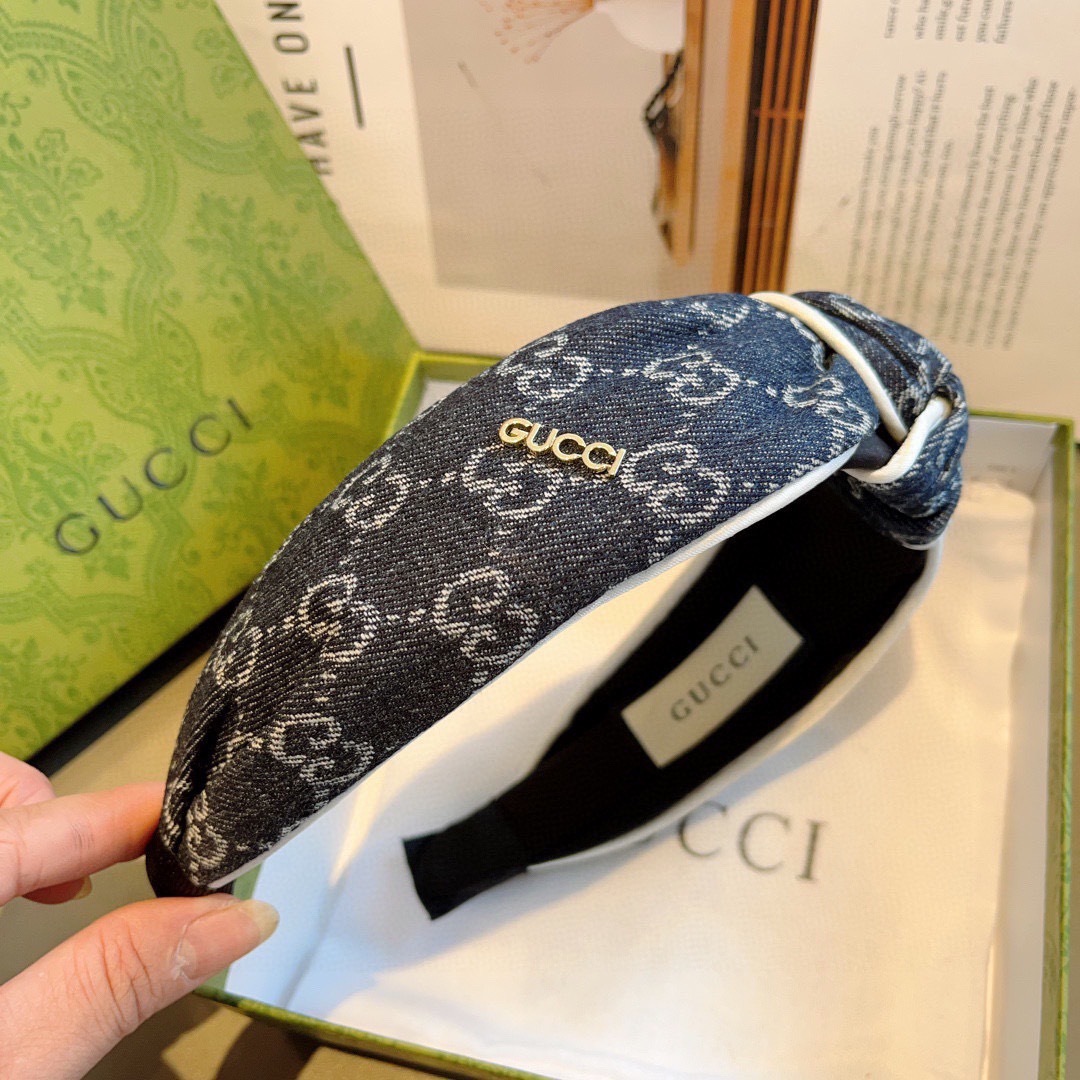 配包装
Gucci古奇 网红经典牛仔布新款宽版发箍，女神必备单品，外出百搭款，时尚潮流！