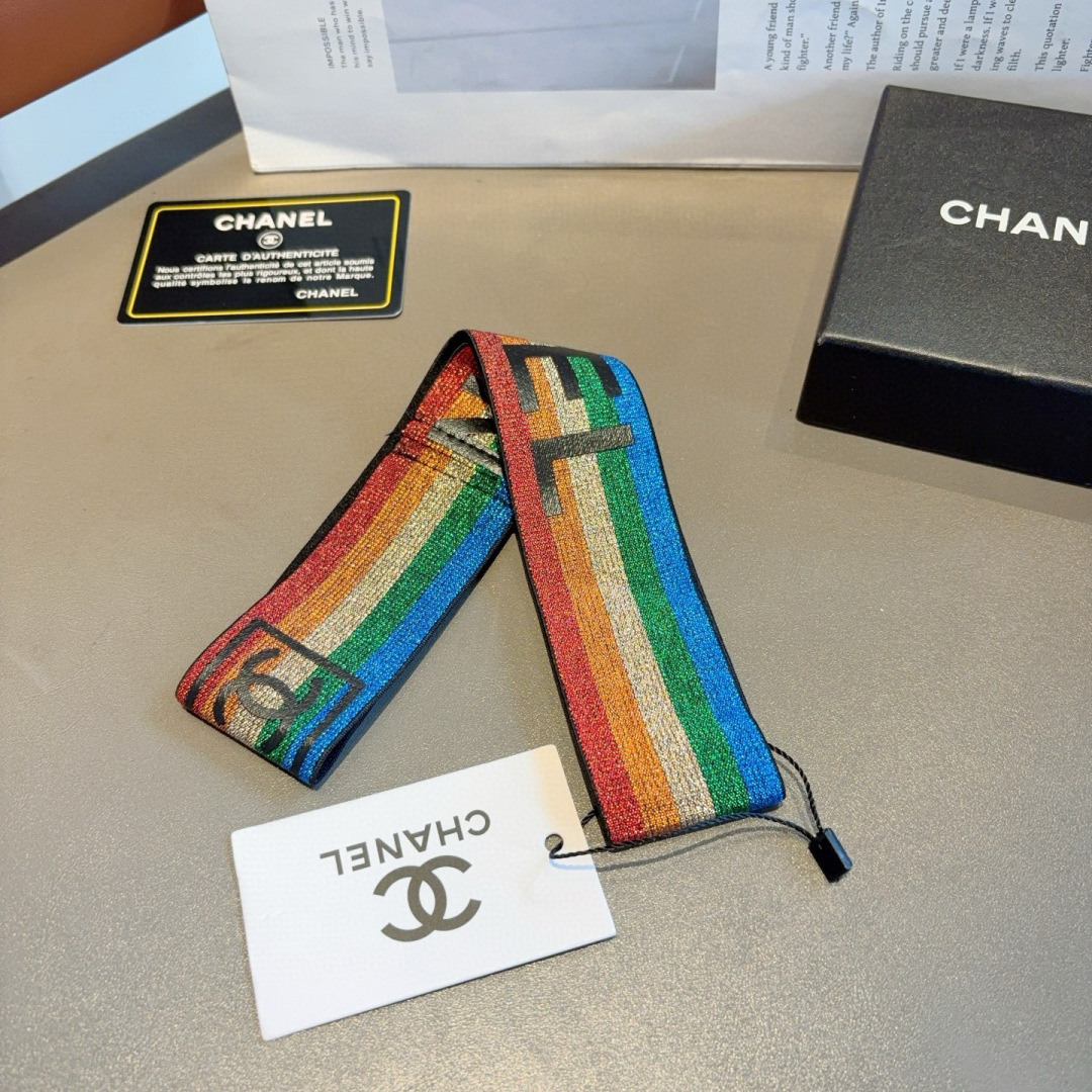 配包装
CHANEL （香奈儿）网红潮款字母头巾 高档韩版皮筋，经典花型设计， 高端大气，名媛范儿，