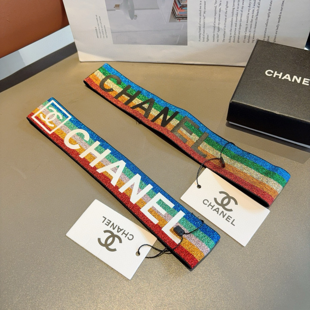 配包装
CHANEL （香奈儿）网红潮款字母头巾 高档韩版皮筋，经典花型设计， 高端大气，名媛范儿，