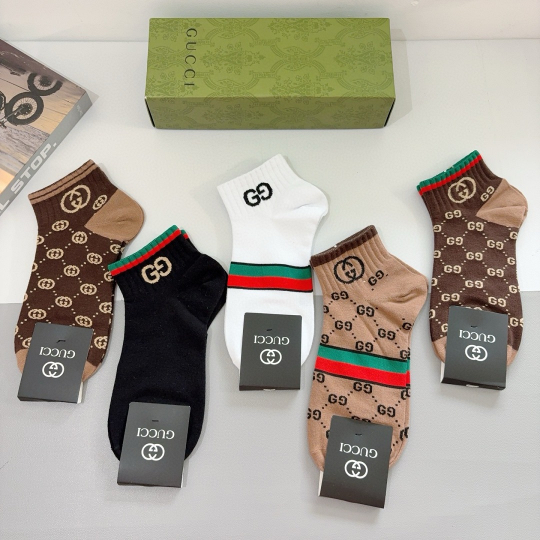 配包装（一盒5双） Gucci 古奇 ins超火爆小单品男女同款袜子，纯棉面料，潮人必备 ，Gucci 