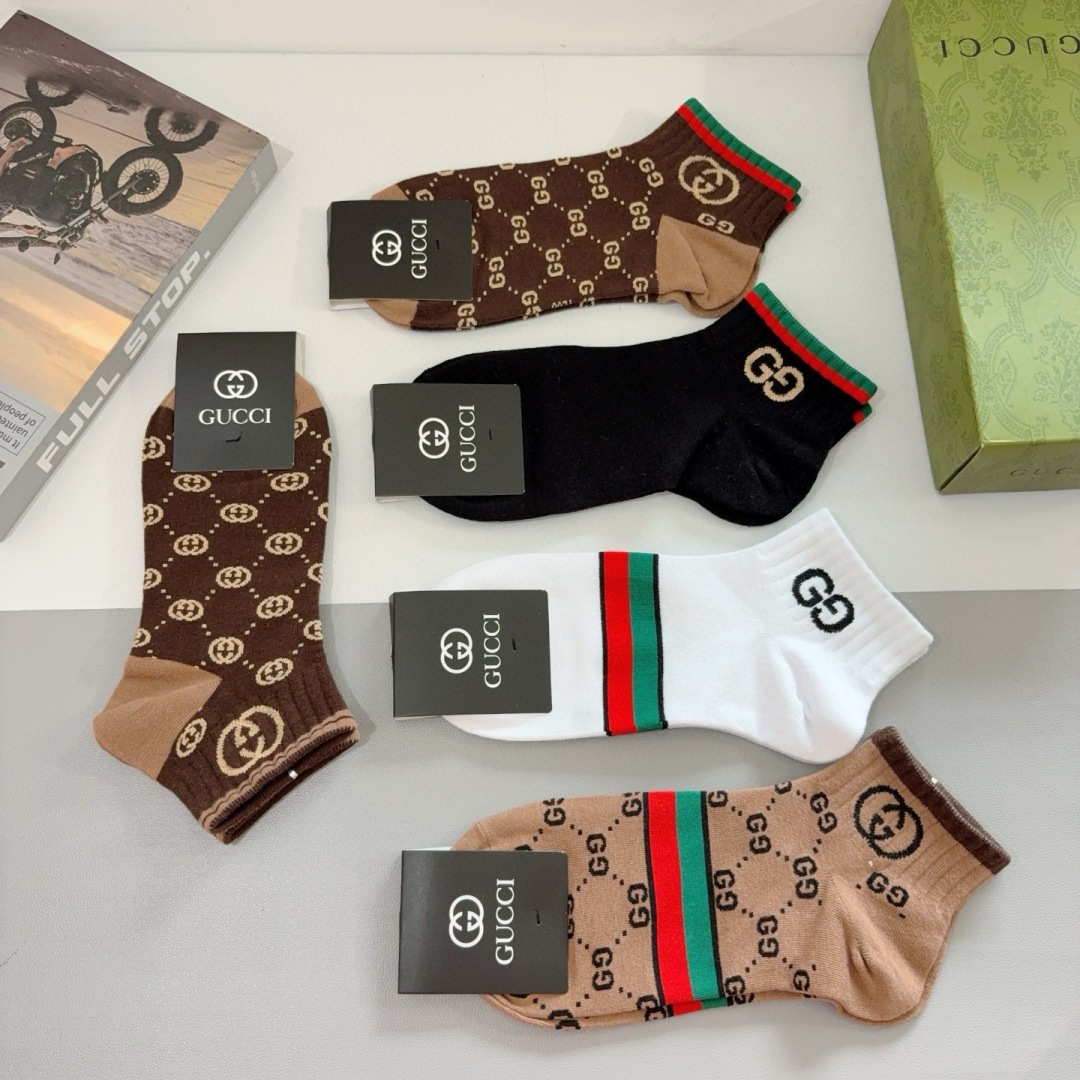 配包装（一盒5双） Gucci 古奇 ins超火爆小单品男女同款袜子，纯棉面料，潮人必备 ，Gucci 