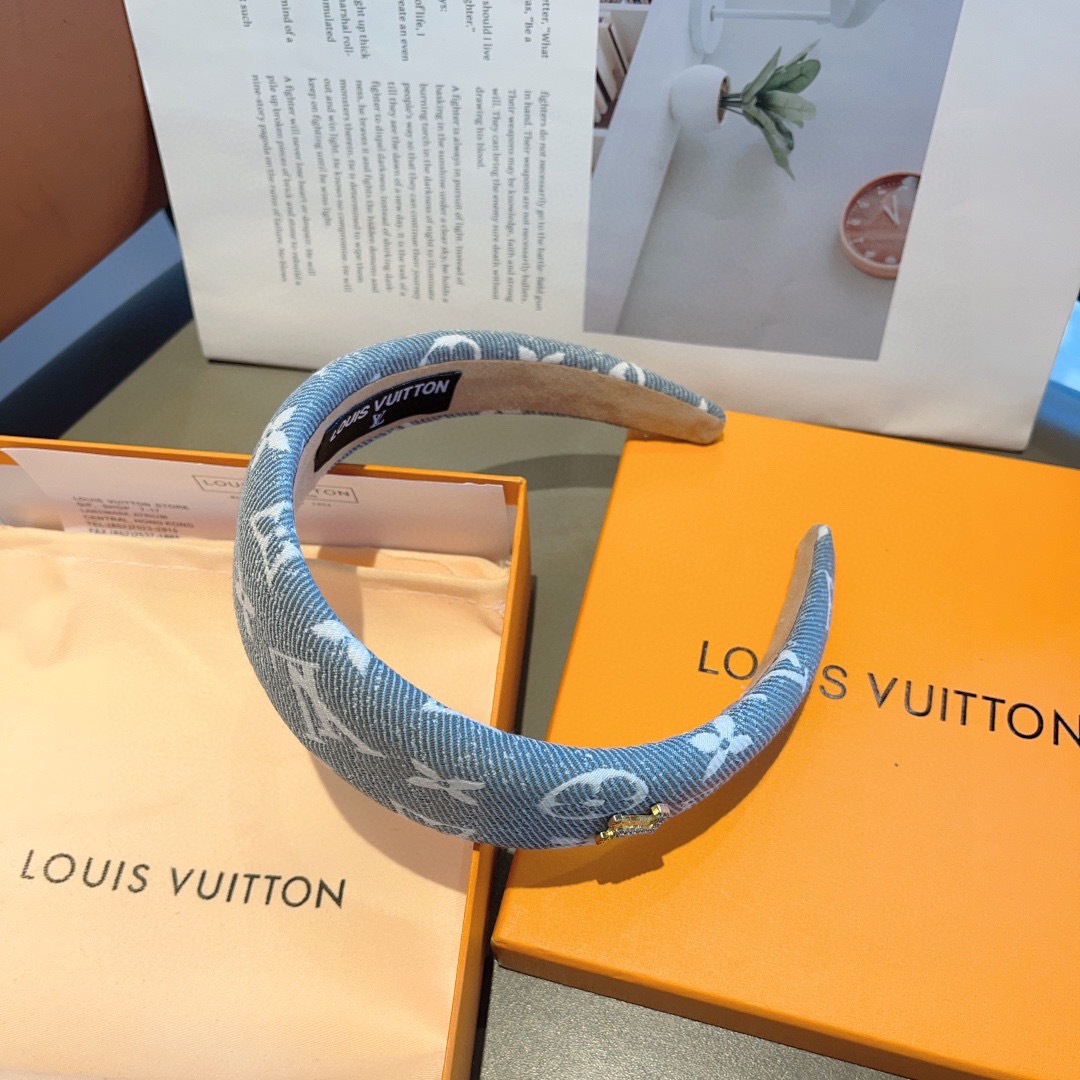 配包装
LV 路易威登 火爆新款发箍，时尚头箍，网红最新款来袭💕时尚百搭，女神必入