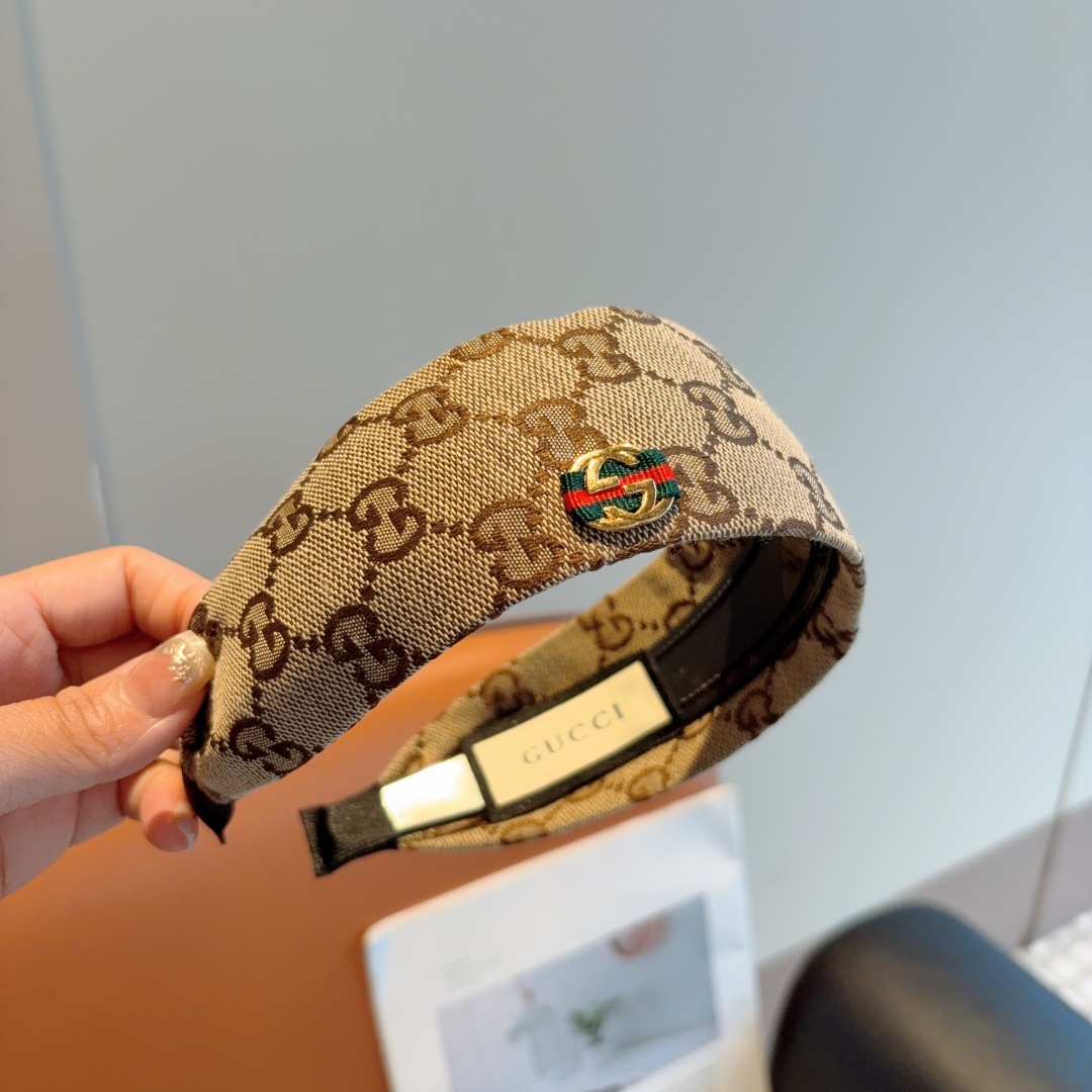 配包装
Gucci（古奇） 高版本新款经典字母宽版发箍,专柜品质 让你的魅力绽放 清新淑女范让时尚更简单