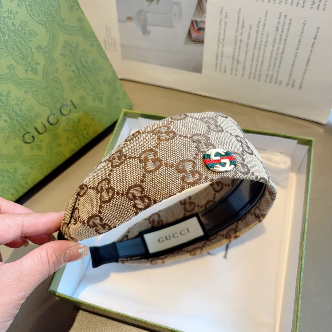 配包装
Gucci（古奇） 高版本新款经典字母宽版发箍,专柜品质 让你的魅力绽放 清新淑女范让时尚更简单
