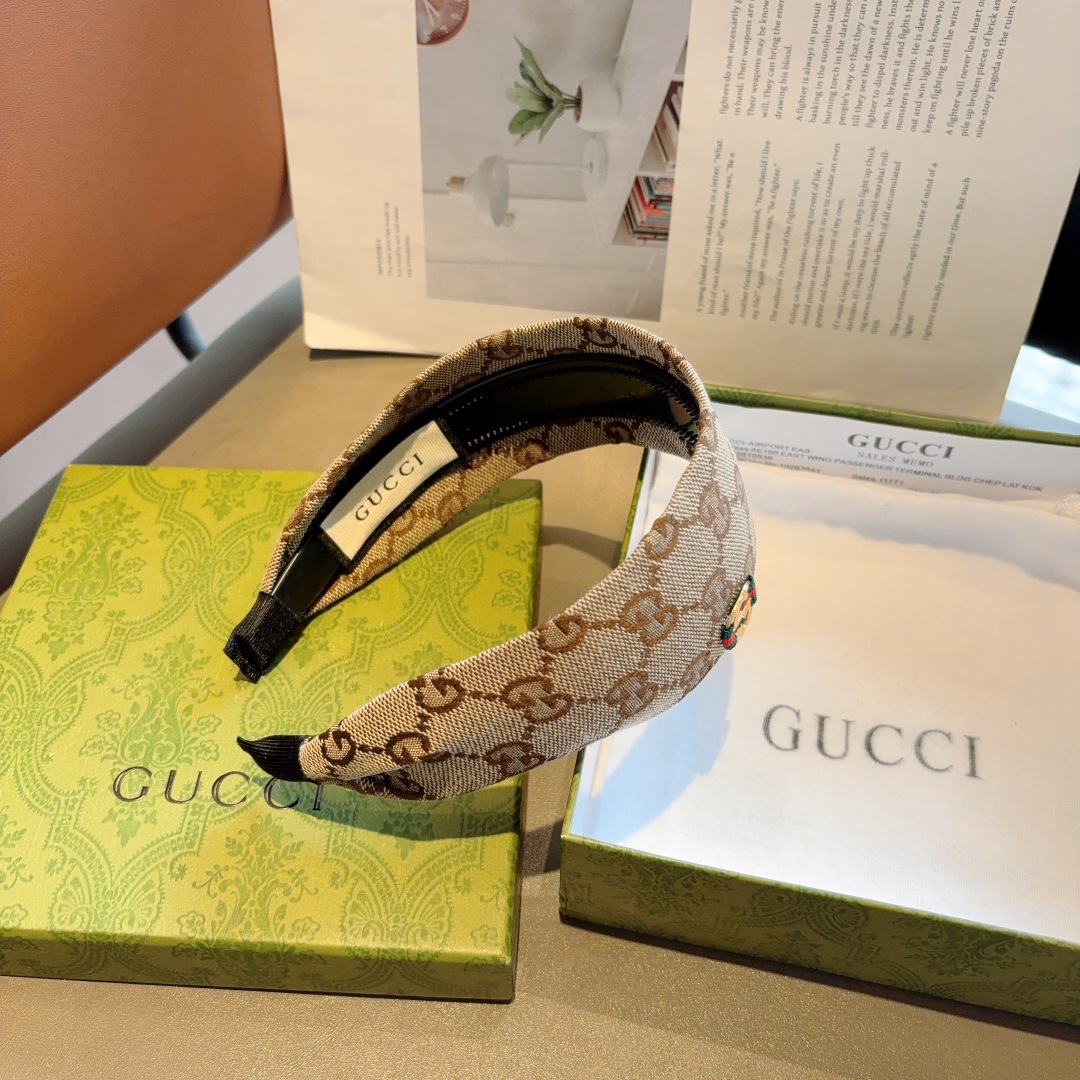 配包装
Gucci（古奇） 高版本新款经典字母宽版发箍,专柜品质 让你的魅力绽放 清新淑女范让时尚更简单