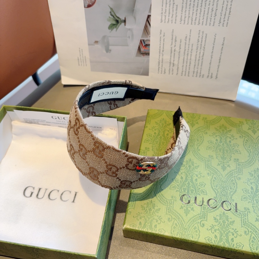 配包装
Gucci（古奇） 高版本新款经典字母宽版发箍,专柜品质 让你的魅力绽放 清新淑女范让时尚更简单