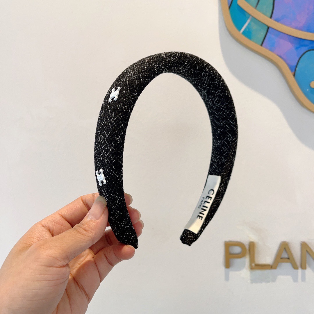 配包装
CELINE（赛琳）新品网红同款发箍，佩戴舒适无压力，造型搭配必备！时尚外出百搭款发饰！