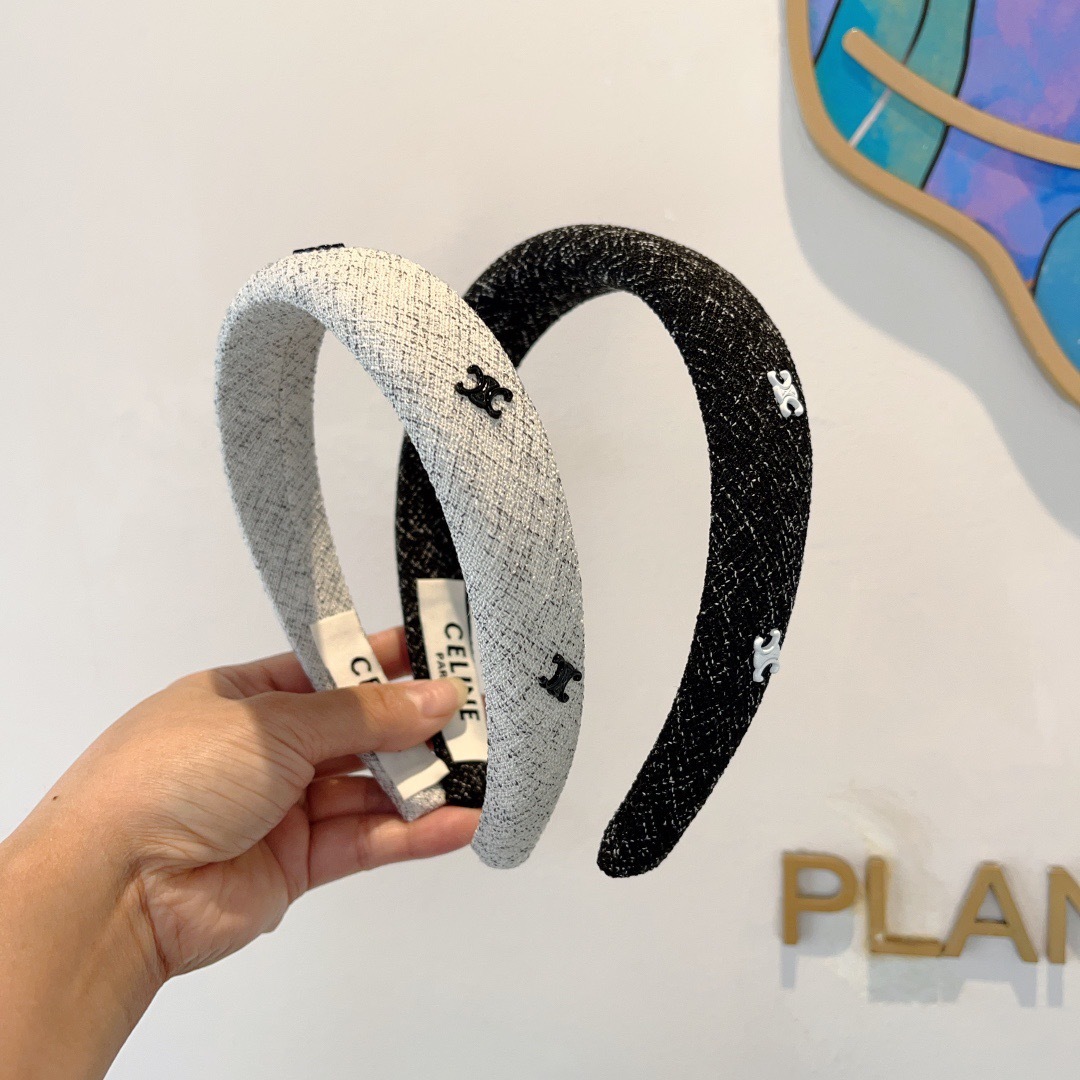 配包装
CELINE（赛琳）新品网红同款发箍，佩戴舒适无压力，造型搭配必备！时尚外出百搭款发饰！