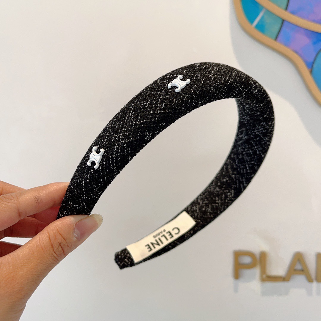 配包装
CELINE（赛琳）新品网红同款发箍，佩戴舒适无压力，造型搭配必备！时尚外出百搭款发饰！