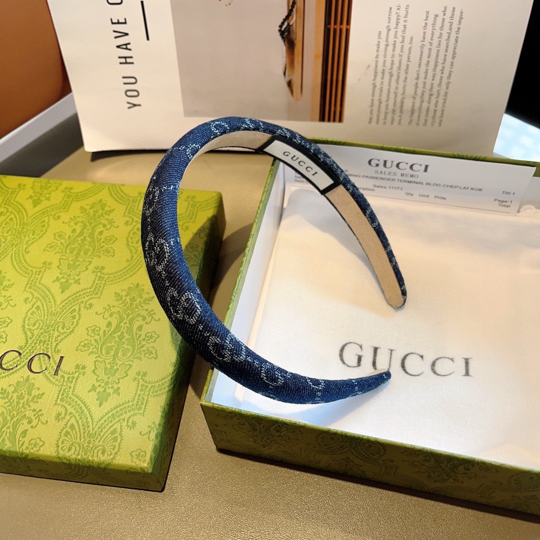 配包装
Gucci古奇 官方经典新款窄版发箍，女神必备单品，非常百搭，时尚潮流