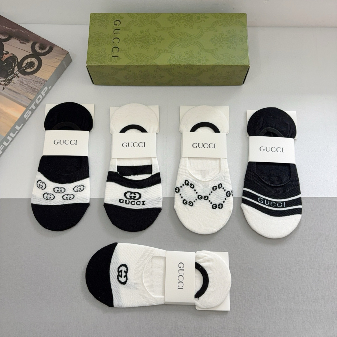 配包装（一盒5双） Gucci 古奇 ins超火爆小单品袜子，纯棉面料，潮人必备 ，Gucci 爆款，经