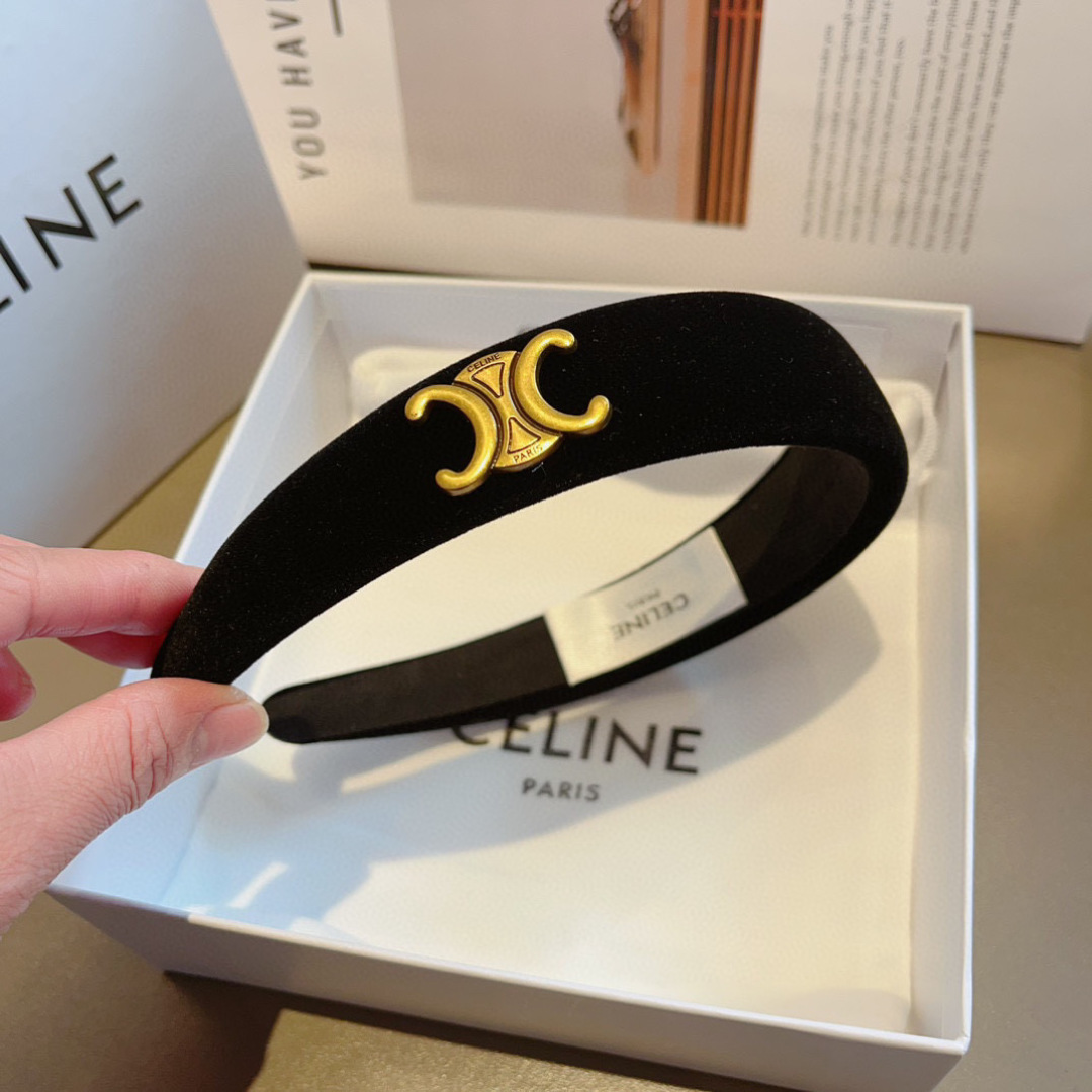 配包装
CELINE（赛琳）复古网红绒布材质爆款发箍，夏天宽边显脸小头箍 佩戴舒适无压力，高级感外出非常