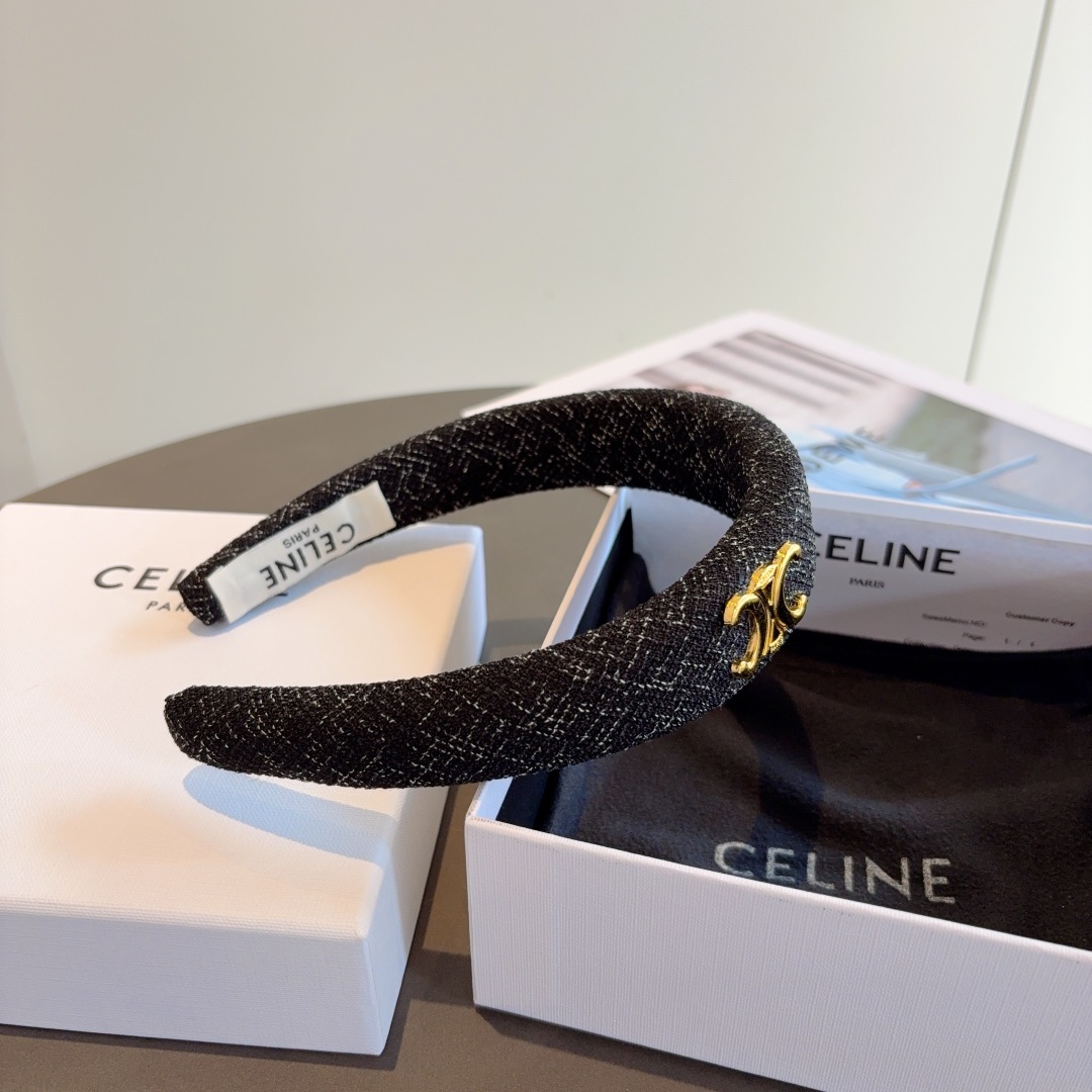 配包装
CELINE（赛琳）网红爆款缎面发箍 佩戴舒适无压力，造型搭配必备头箍！非常时尚百搭！女神必备！