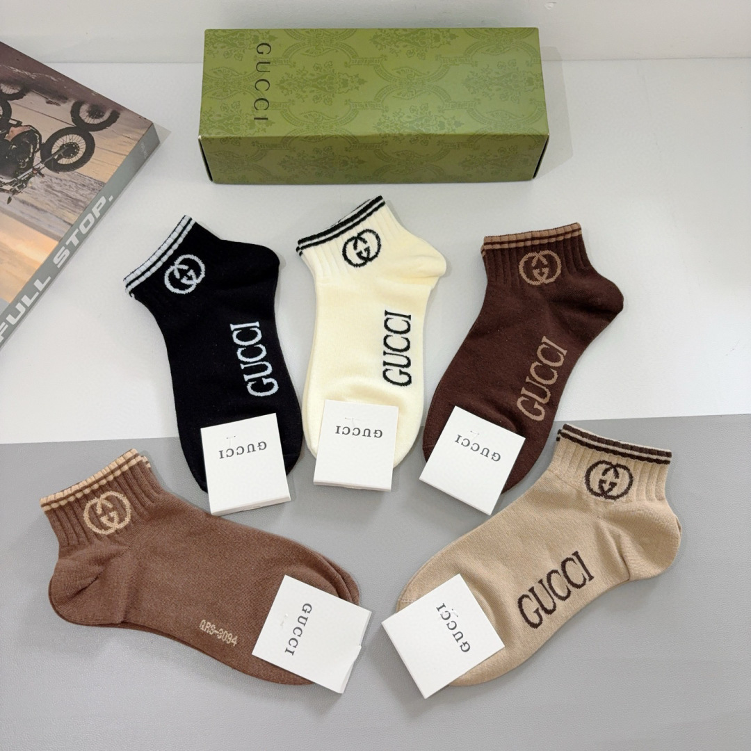 配包装（一盒5双）
 Gucci 古奇 ins超火爆短款船袜 纯棉面料，潮人必备 ，Gucci 爆款，经