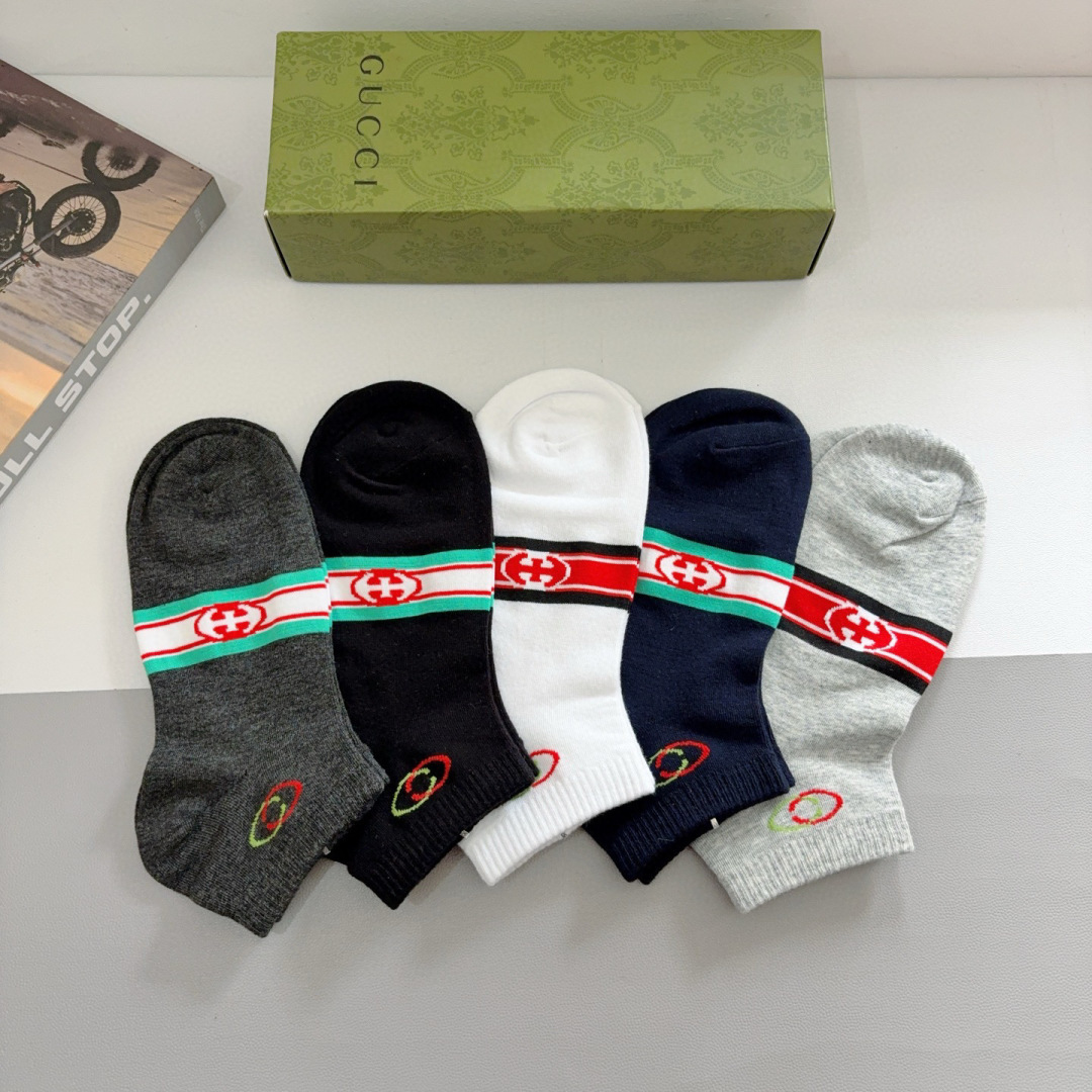 配包装（一盒5双）
 Gucci 古奇 ins超火爆男士短款袜，纯棉面料，潮人必备 ，Gucci 爆款，