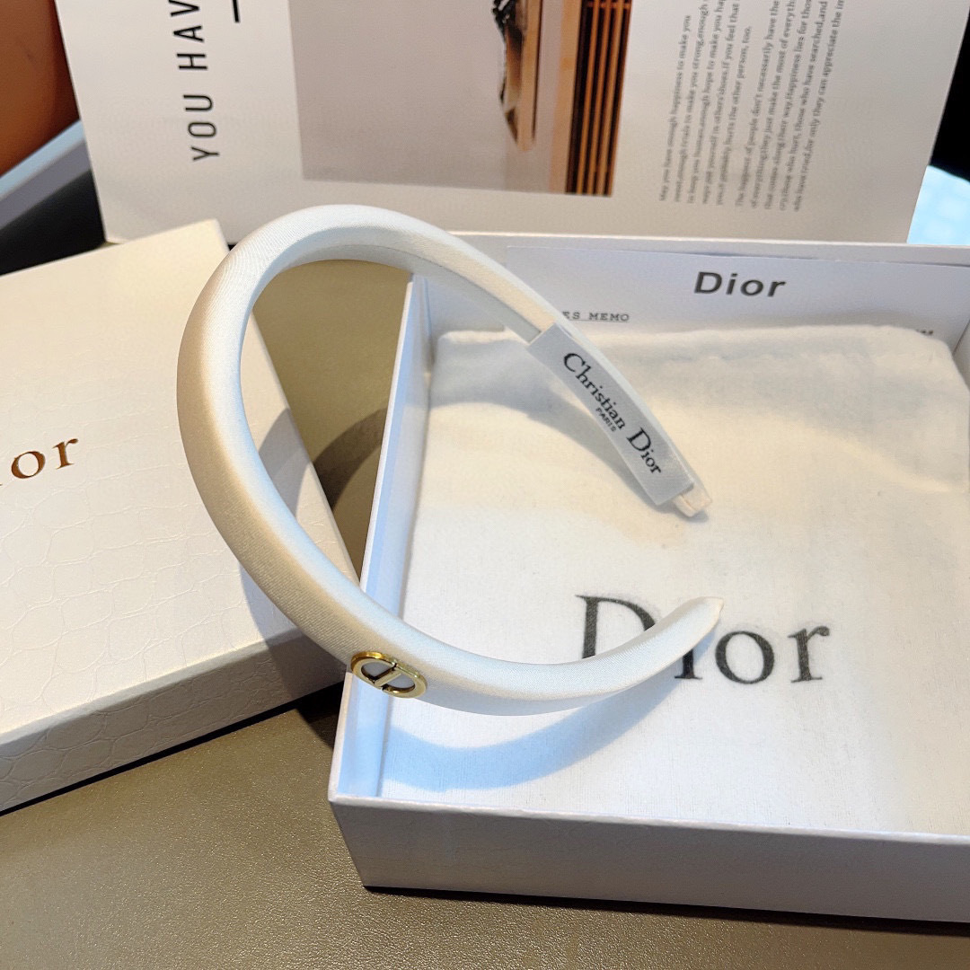 配包装
Dior（迪奥） 新款窄版高级感大牌发箍, 网红爆款防滑头箍、让你的魅力绽放 清新淑女范让时尚更