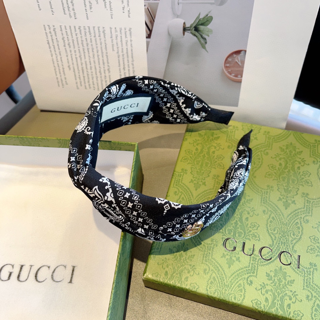 配包装
Gucci古奇 网红经典新款发箍，女神必备单品头箍，非常百搭，时尚潮流