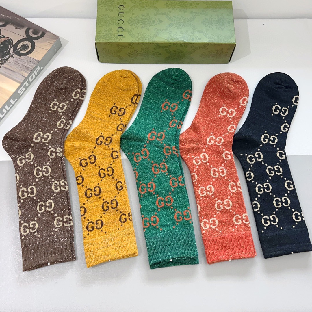 配包装（一盒5双）
 Gucci 古奇 ins超火爆长筒袜，纯棉面料，潮人必备 ，经典双G字母，个性时尚