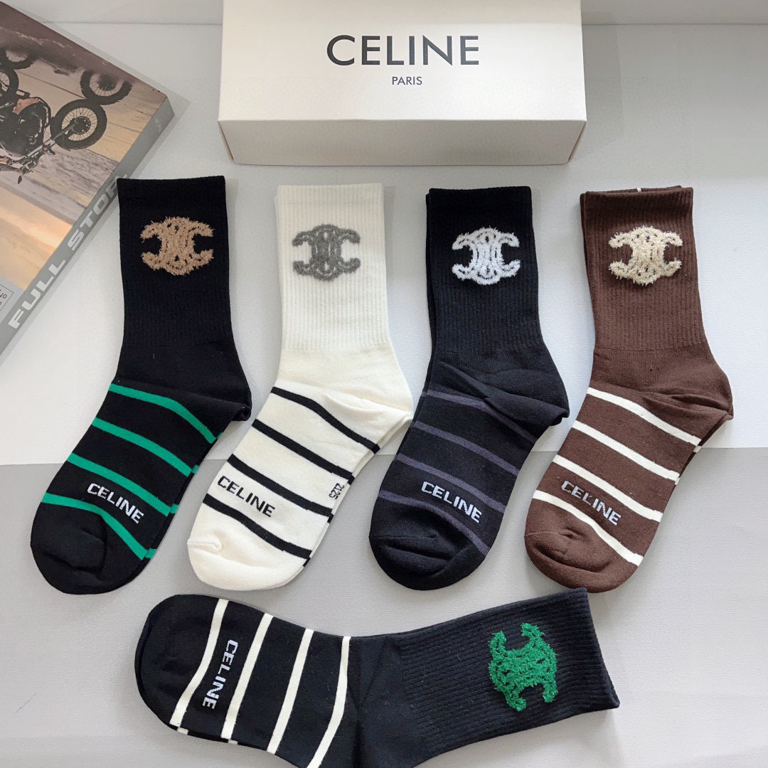 配包装（一盒5双）
CELINE  赛琳 新款长筒袜子、纯棉面料，专柜同 步长筒袜子，💛大牌出街，潮人必