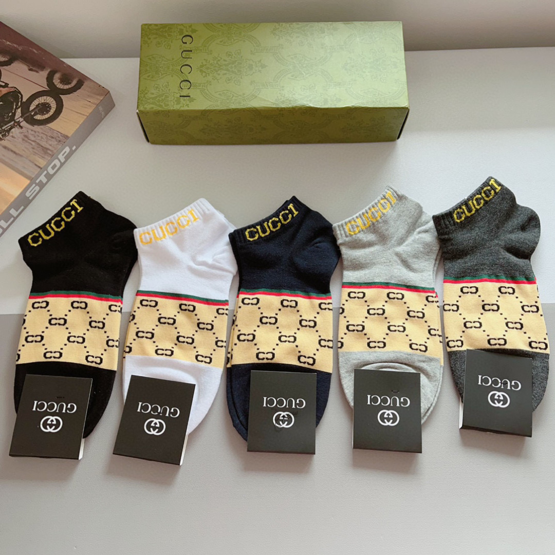 配包装（一盒5双） Gucci 古奇 ins超火爆小单品男款袜子，纯棉面料，潮人必备 ，Gucci 爆款