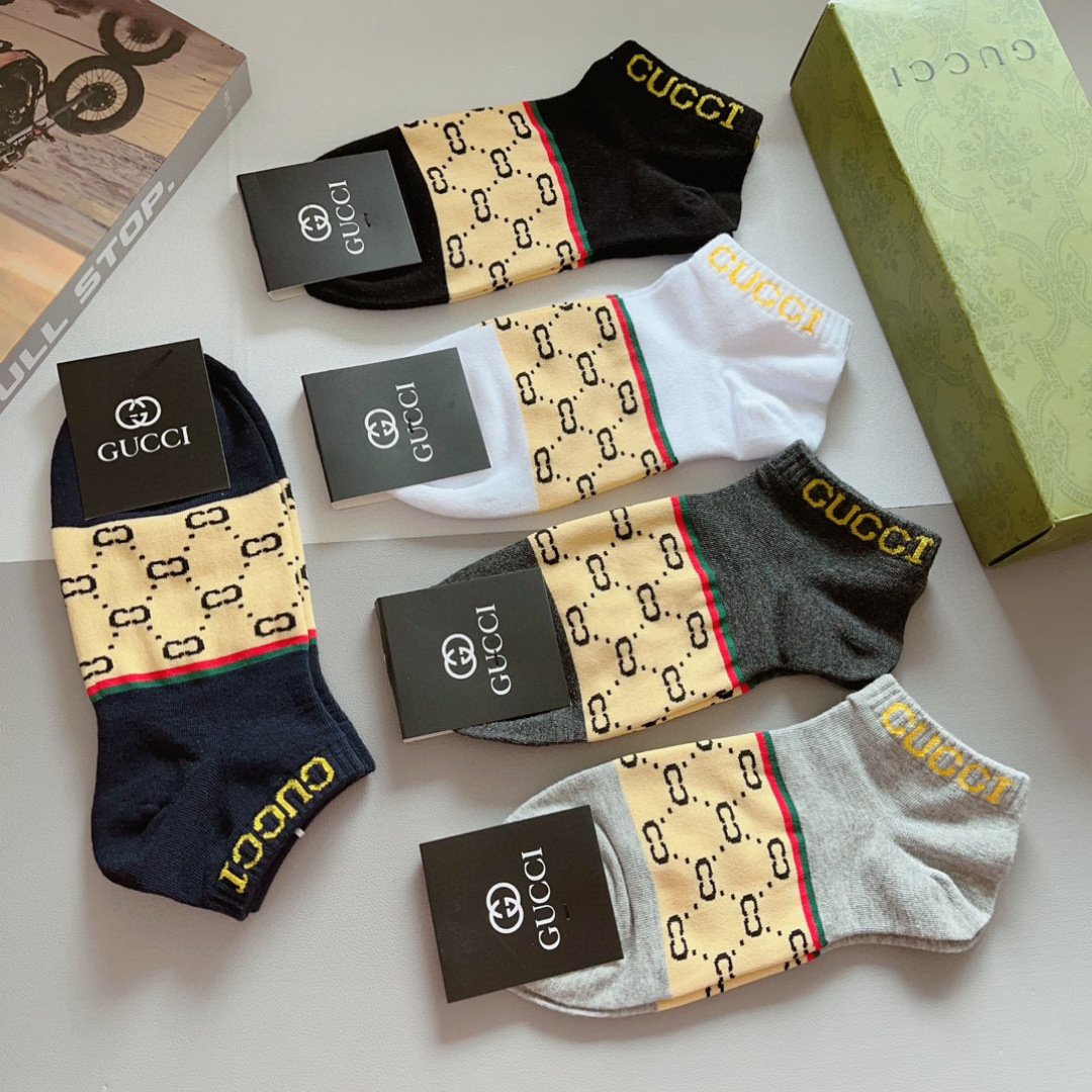 配包装（一盒5双） Gucci 古奇 ins超火爆小单品男款袜子，纯棉面料，潮人必备 ，Gucci 爆款