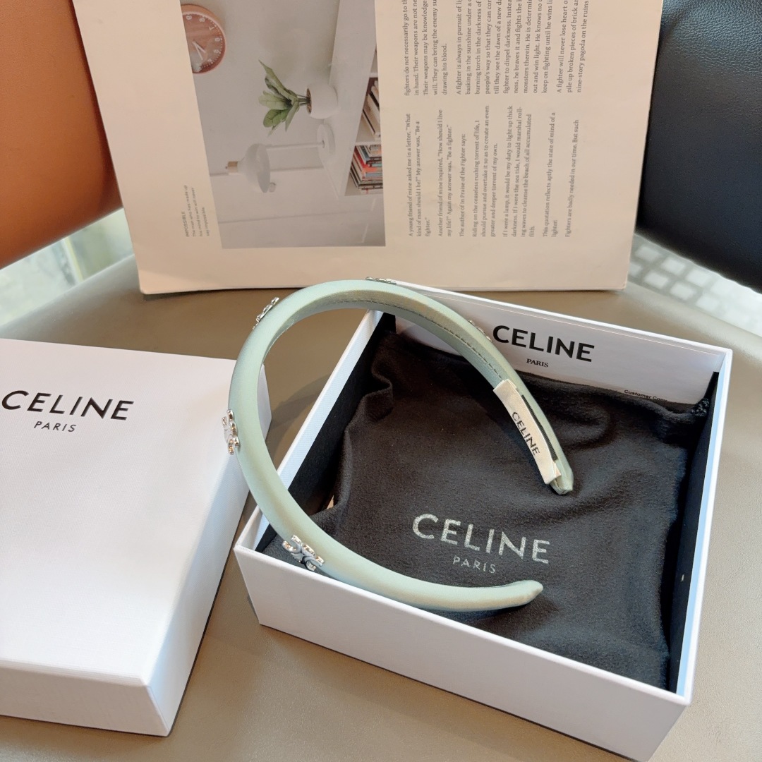 配包装
CELINE（赛琳）时尚网红新款发箍，显脸小头箍 佩戴舒适无压力，高级感外出非常时尚百搭