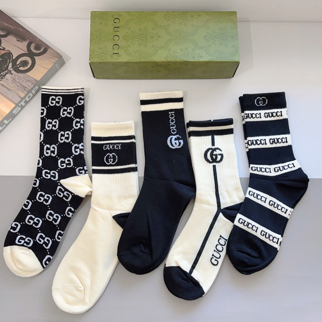 配包装（一盒5双）
 Gucci 古奇 ins超火爆长筒袜，纯棉面料，潮人必备 ，经典双G字母，个性时尚