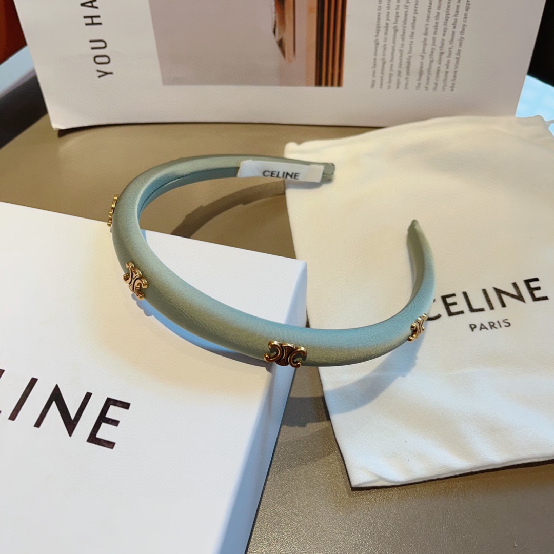 配包装
CELINE（赛琳）网红爆款发箍，佩戴舒适无压力，造型搭配必备！非常时尚百搭！女神必备！名媛范儿
