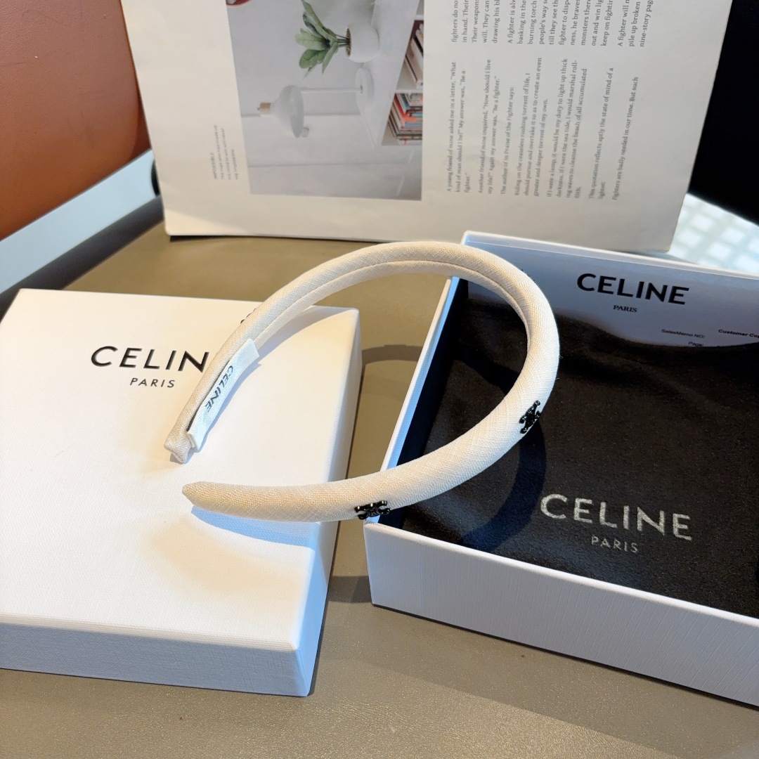 配包装
CELINE（赛琳）时尚网红新款发箍，显脸小头箍 佩戴舒适无压力，高级感外出非常时尚百搭