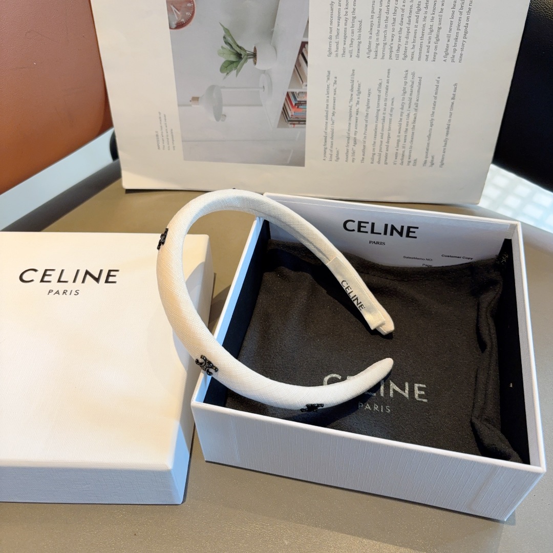 配包装
CELINE（赛琳）时尚网红新款发箍，显脸小头箍 佩戴舒适无压力，高级感外出非常时尚百搭