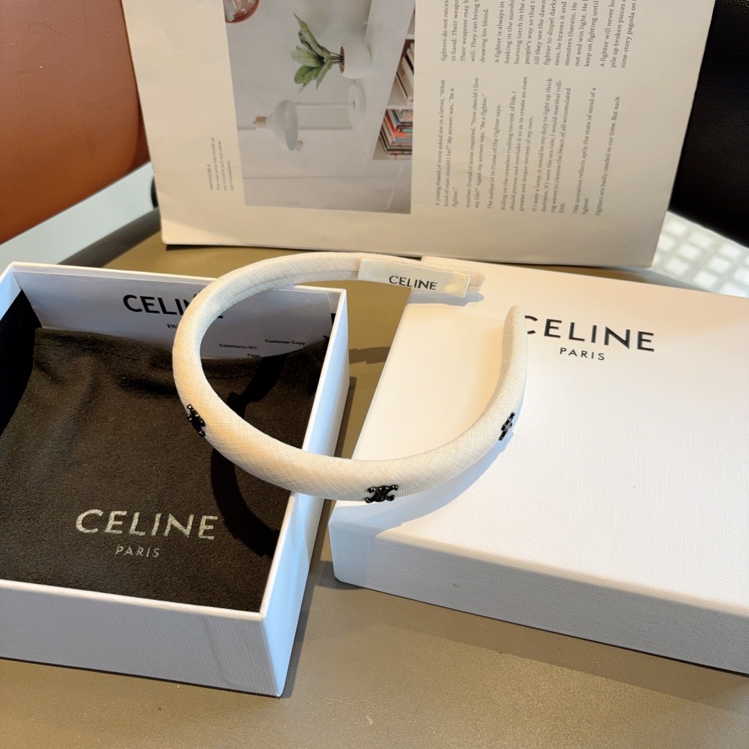配包装
CELINE（赛琳）时尚网红新款发箍，显脸小头箍 佩戴舒适无压力，高级感外出非常时尚百搭