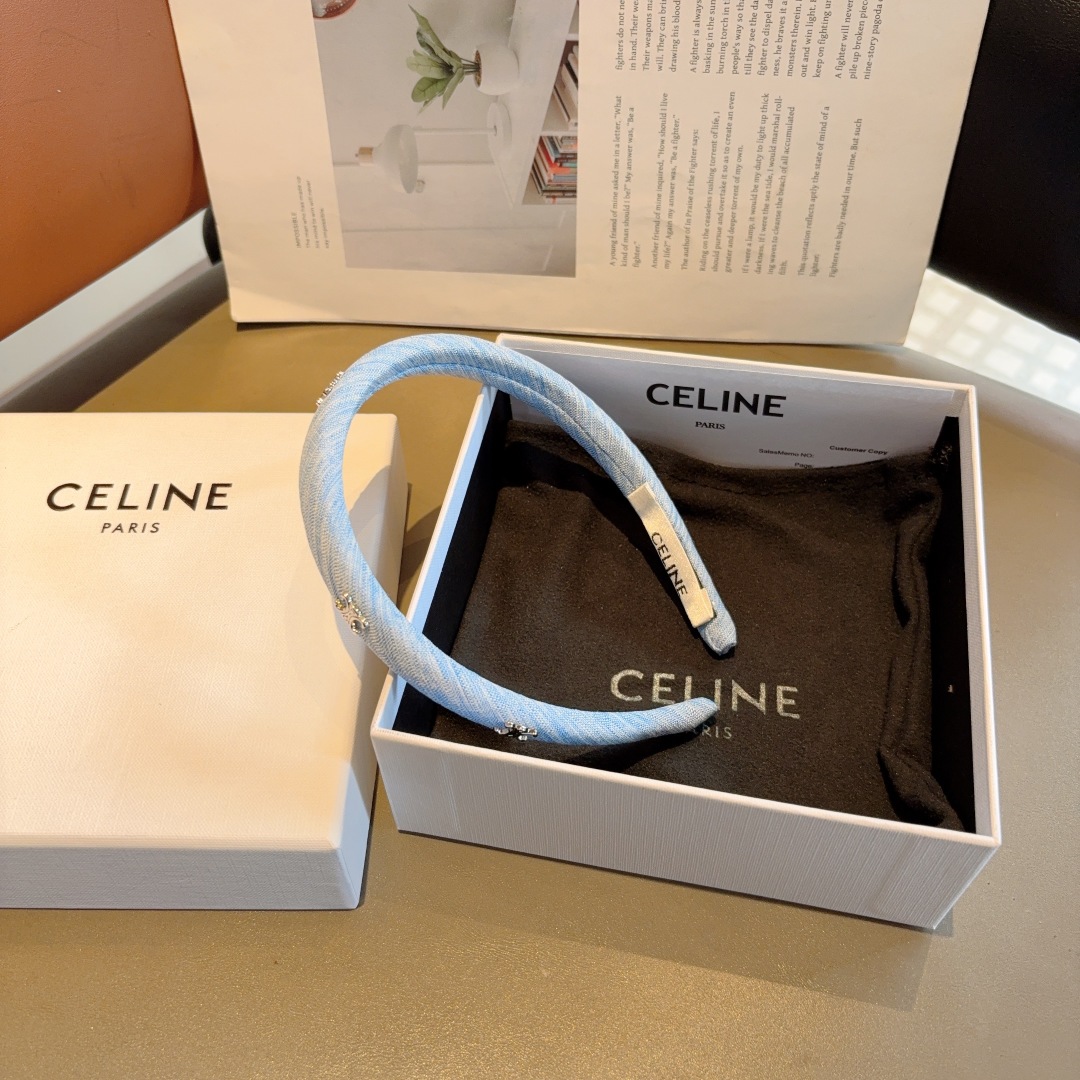 配包装
CELINE（赛琳）时尚网红新款发箍，显脸小头箍 佩戴舒适无压力，高级感外出非常时尚百搭