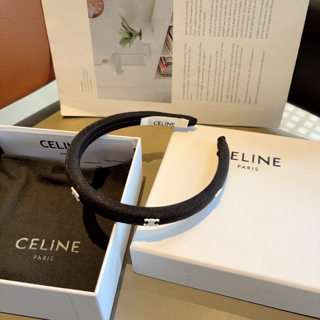 配包装
CELINE（赛琳）时尚网红新款发箍，显脸小头箍 佩戴舒适无压力，高级感外出非常时尚百搭