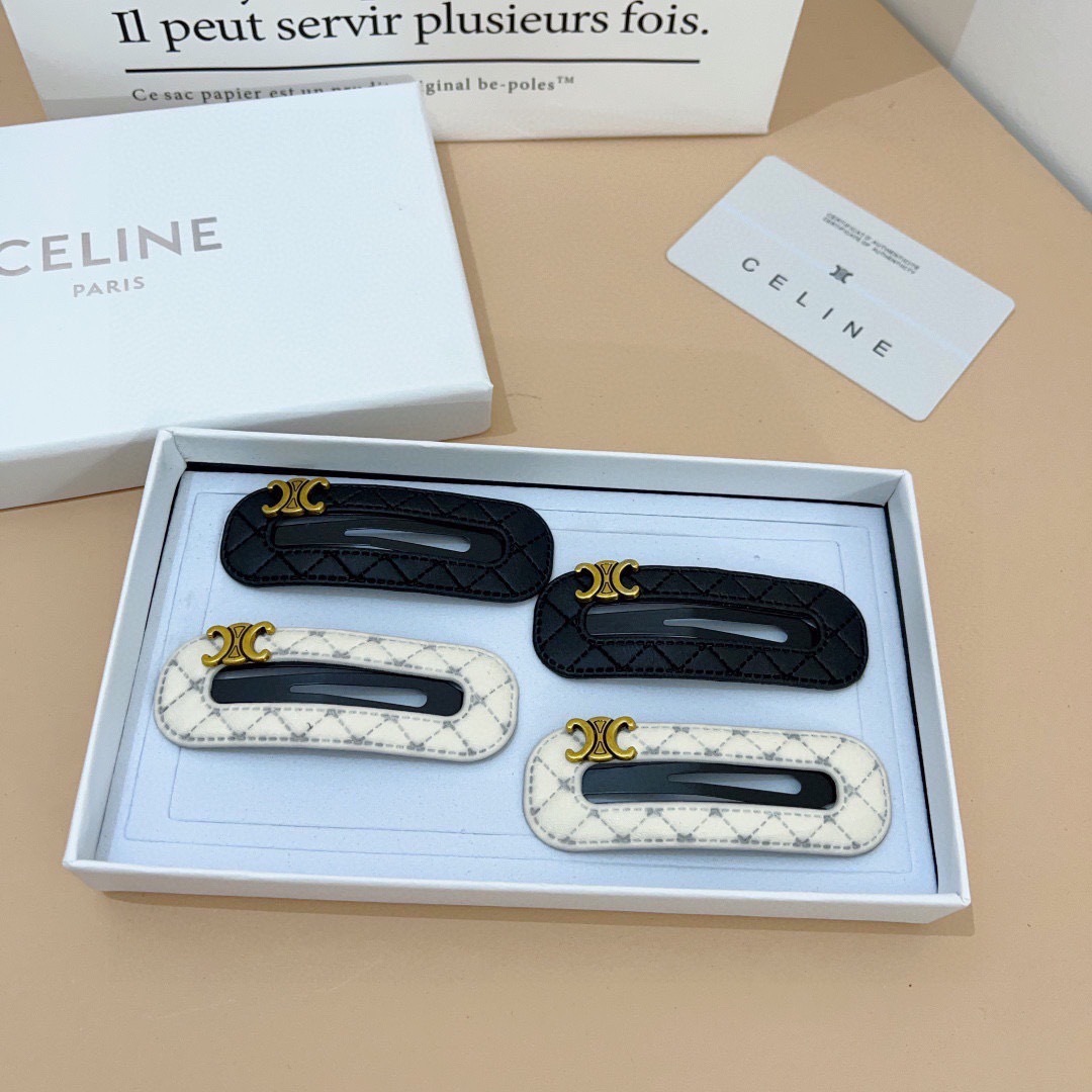 配包装（一对）
CELINE（赛琳） 凯旋门新款发夹，经典BB夹，刘海夹 超精致，转图必爆哈！专柜出货
