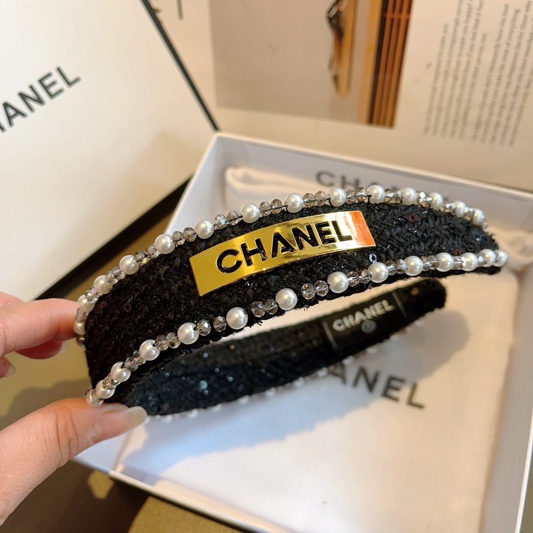 配包装
CHANEL（香奈儿）韩国新品小清新珍珠发箍，佩戴舒适无压力，造型搭配必备！时尚外出百搭款发饰！