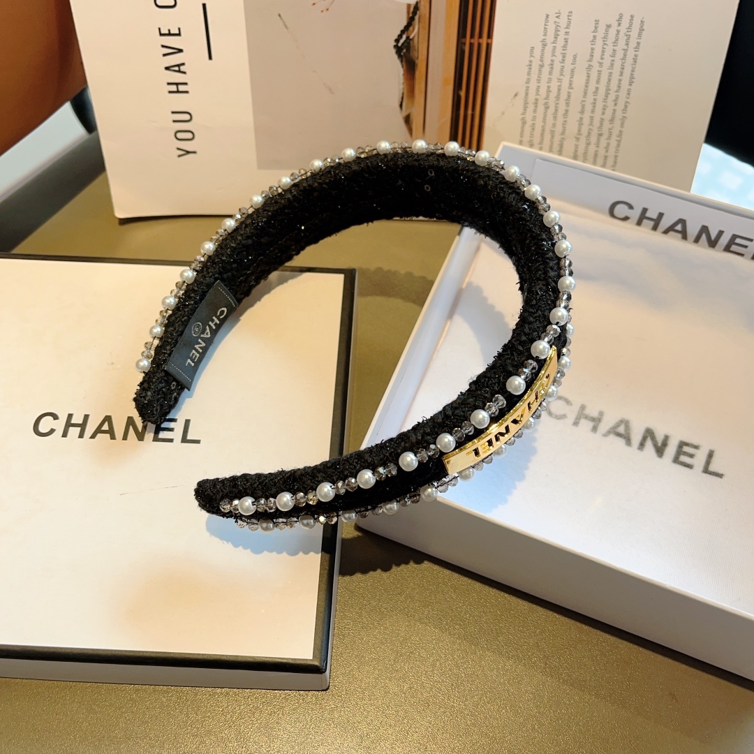 配包装
CHANEL（香奈儿）韩国新品小清新珍珠发箍，佩戴舒适无压力，造型搭配必备！时尚外出百搭款发饰！
