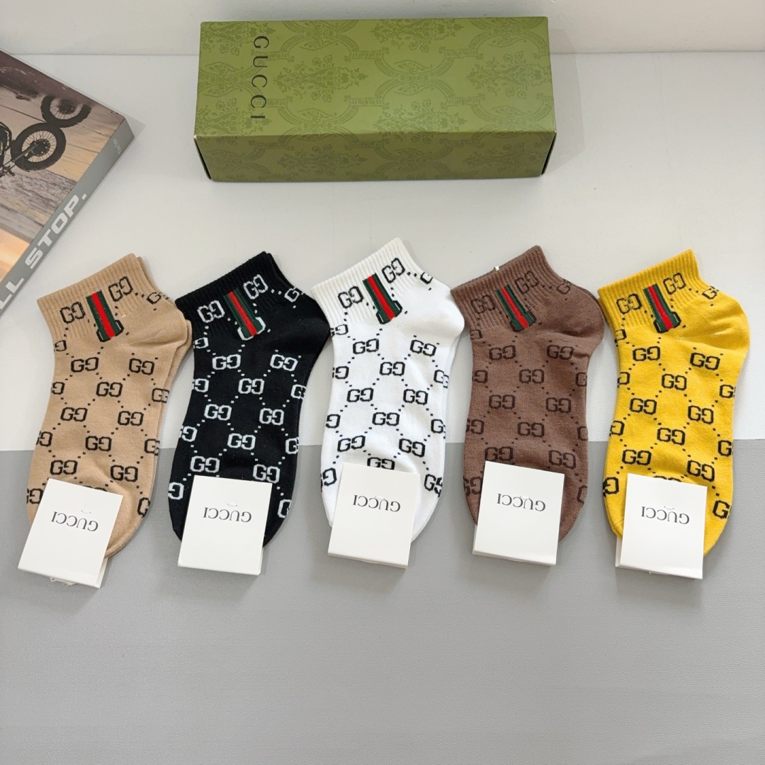 配包装（一盒5双）
GUCCI 古奇 新款短筒袜子！纯棉面料，经典图案，专柜同步船袜，💛大牌出街，潮人必