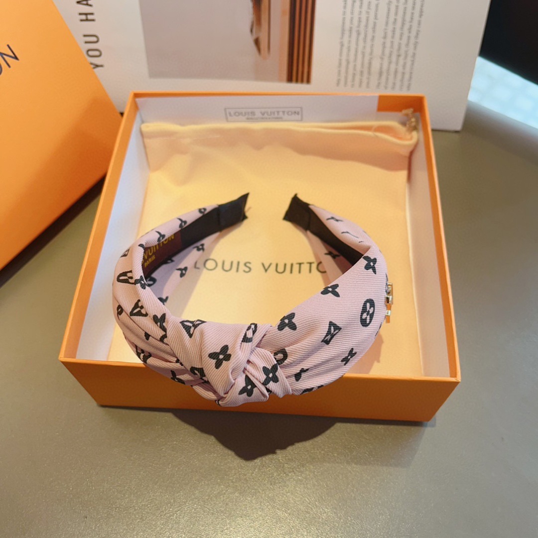 配包装
LV 路易威登 火爆新款发箍，时尚头箍，网红最新款来袭💕时尚百搭，女神必入、多色可选！