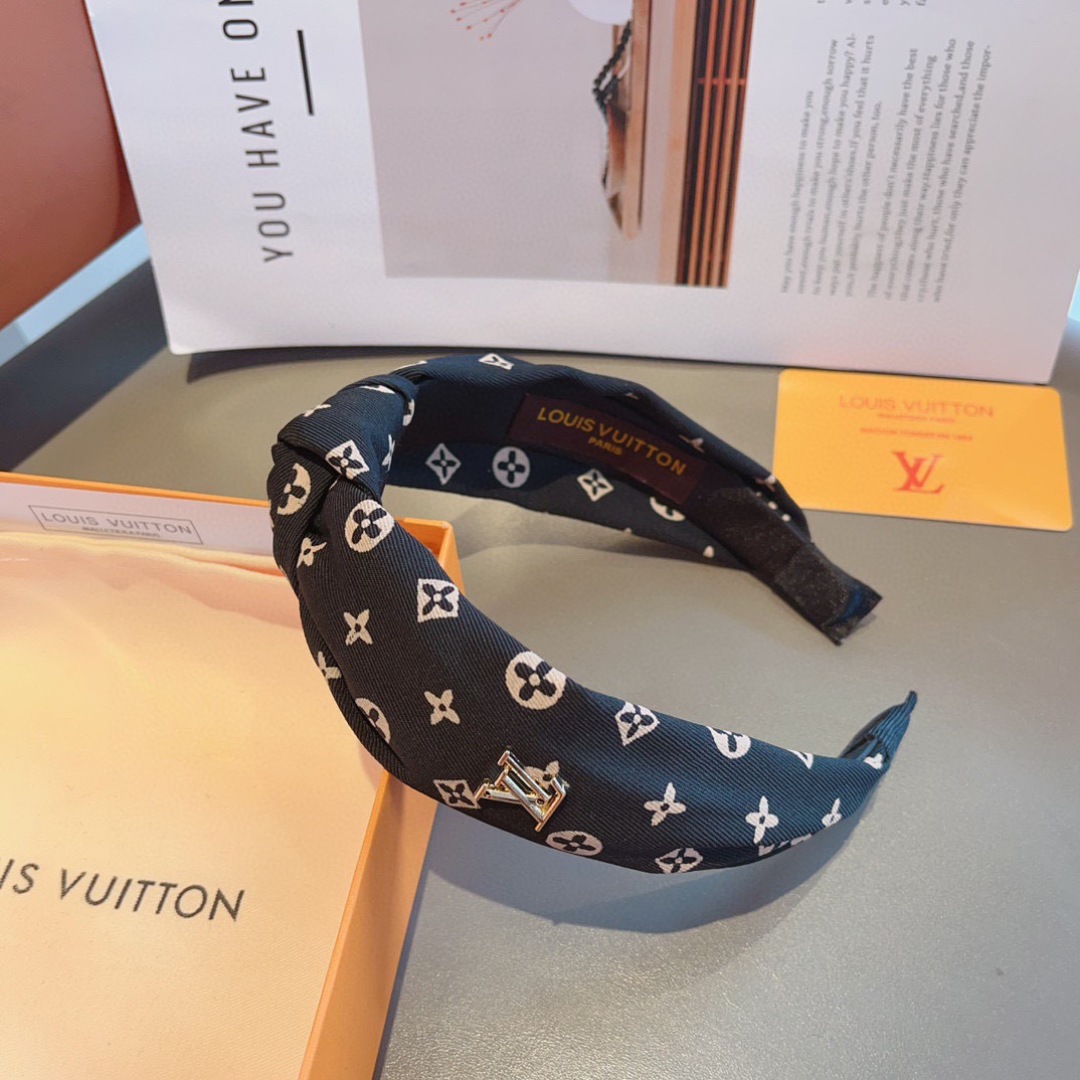 配包装
LV 路易威登 火爆新款发箍，时尚头箍，网红最新款来袭💕时尚百搭，女神必入、多色可选！