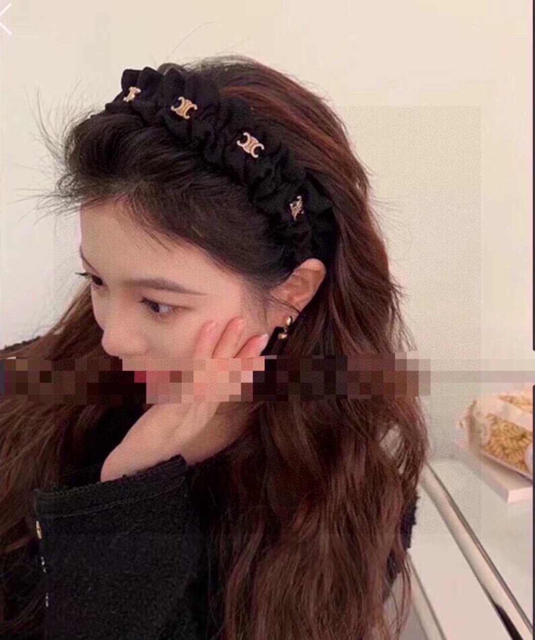 配包装
CELINE（赛琳）网红爆款，佩戴舒适无压力，造型搭配必备！非常时尚百搭！女神必备！名媛范儿。