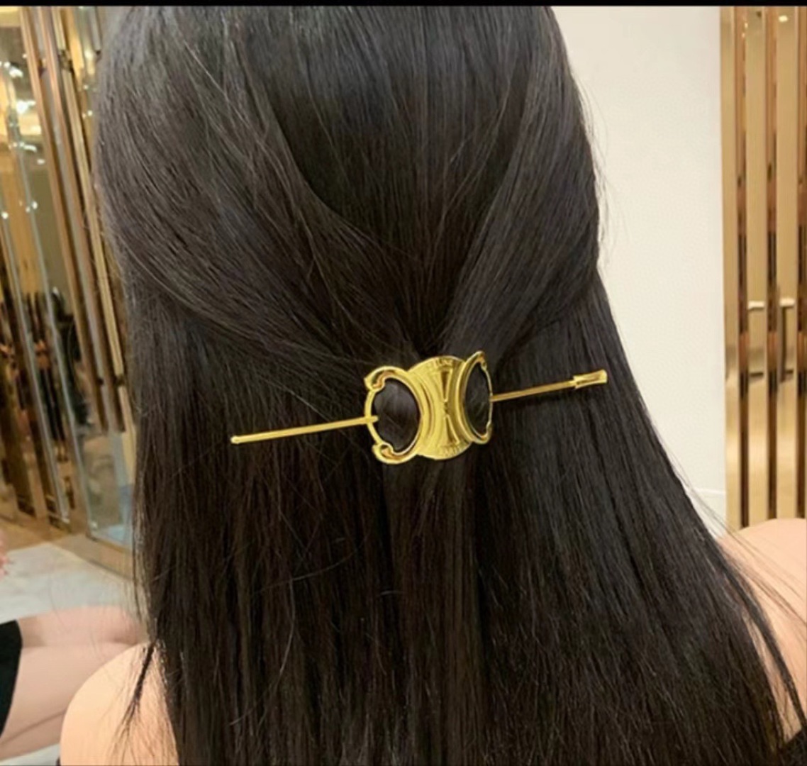 配包装
CELINE（赛琳）凯旋门法式宫廷风复古时髦发簪，佩戴舒适无压力，造型搭配必备！非常时尚百搭！女